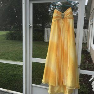Sydney's Closet eveningwear dress, Gold and White Sunset Color